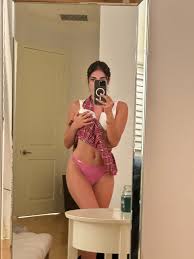 Camilla Araujo on X: Its pink 🌸 t.coeDkdtRFNTy  X