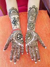 The therapist will do a complete eyebrow redesign by measuring the perfect shape for the client according to the golden ratio. Pin On My Henna Clients