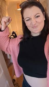 Janice Drain's Instagram, Twitter & Facebook