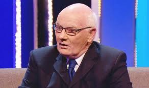 Grandad learns to read and write at 66 and pens a love letter to fiancee