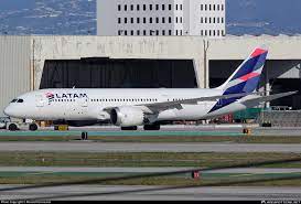 CC-BBB LATAM Airlines Chile Boeing 787-8 Dreamliner Photo by Ronald  Vermeulen | ID 1455418 | Planespotters.net