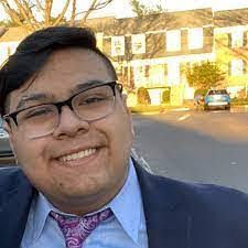 Dennis Peredo's Instagram, Twitter & Facebook