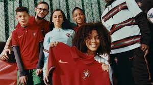 Quantité de maillot portugal euro 2021. Les Nouveaux Maillots Du Portugal Pour L Euro 2021