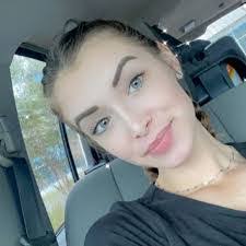 Chyneatha Perry's Instagram, Twitter & Facebook