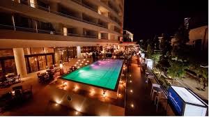 Soar above brisbane's skyline with the eagles nest rooftop bar, located on the 12th floor of the point hotel. 14 Best Rooftop Bars In Brisbane The Trend Spotter