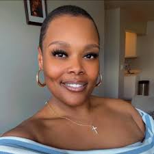 being a stay at home mom sounds like the dream until people start acting  like you don't actually work like you owe your husband your LIFE for being  able to do it