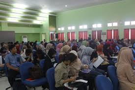 Subjek khusus dalam disiplin seni, humaniora, ilmu sosial dan kadang bisnis dan hukum, jatuh kedalam bidang sarjana (ba). Blog Administrasi Bisnis
