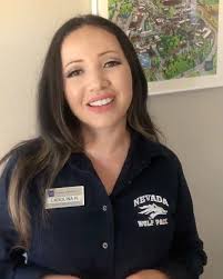 ¿Hola que tal? Les saluda Carolina Martinez, Coordinadora de Admisiones  para la Universidad de Nevada, Reno., Quisiera tomar esta oportunidad para  recordarles que estamos aquí listos para asistir con ...