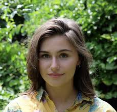 For me, psychogeography is about map-making. Mapping the inside of your  mind simultaneously with your environment. Not the ki