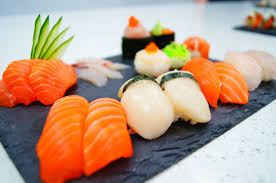 Sushi Training At Sushi School Com In March 2013 Nigiri Salmon Nigiri Bass Nigiri Fresh Scallops And Temari Sushi Sushi Japanese Food Sushi Temari Sushi