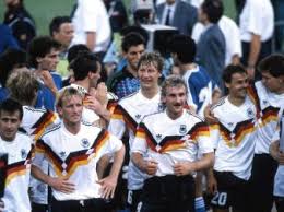 Auch rhetorisch wurde niemand geschult. Nationalmannschaft Fifa Lasst Wm 1990 In Neuem Glanz Erstrahlen News Fussballdaten