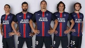 Mbappé verlängert derzeit nicht bei psg beachten sie dabei bitte unsere regeln für leserkommentare vielen dank für ihren beitrag. Paris Saint Germain Trikot Historie Football Kit Archive