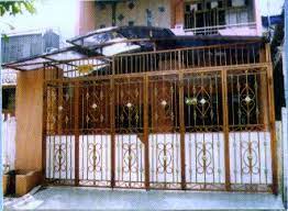 Model pagar lipat juga bisa dikombinasikan dengan pagar geser yang sudah sering kita lihat. Desain Pagar Rumah Lipat Radea