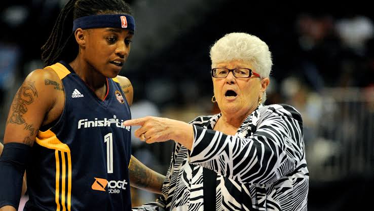 Lin Dunn heads home for Hall of Fame honor
