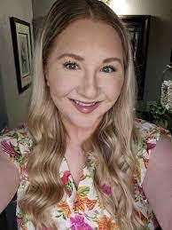 Lori Fulmer's Instagram, Twitter & Facebook