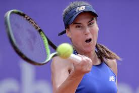 Her mother introduced her to tennis when she was four years old. Sorana Cirstea S A Retras De La Hobart Din Pricina Unei AccidentÄƒri