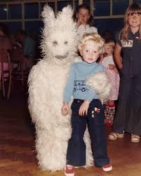 Bad bunny says he can't fly anywhere unless he's wearing sneakers. Awkward Easter Bunny Photos From Family Easter Pictures Cbs News