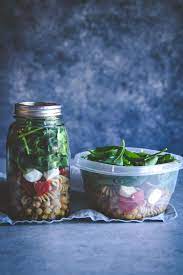 Easy Healthy Lunch Recipe Pepperoni Pasta Salad In A Jar Sweetphi Recipe Easy Healthy Lunch Recipes Easy Healthy Lunches Healthy Lunch