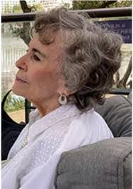 Joanna Stovall's Instagram, Twitter & Facebook