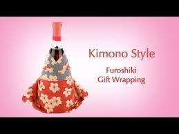 Japanese Kimono Style Gift Wrapping How To Gift Wrap Wine Sake Bottles Youtube Japanese Wrapping Cloth Japanese Wrapping Wine Wrap