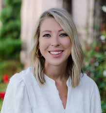 Alexandria Hinkle's Instagram, Twitter & Facebook