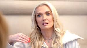 Faye Resnick Has Confession About Mauricio's "Single Lifestyle"