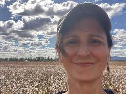 Breast cancer: Stephanie Devine invented The Very Good Bra following her  treatment