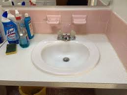 The only trouble was the green countertops, which made the bathroom feel dark and dingy stacy covered her rental countertop with contact paper & this is what happened. Can I Use Contact Paper To Cover A Tiled Bathroom Hometalk