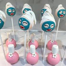 Fun Things To Do At A Birthday Party For 13 Year Olds Host The Best Spa Party At Home For Tweens 11 12 And 13 Year Old With These Fun Ideas From Food To Birthday Spa Party Cakes Girl Spa Party Kids Spa Party