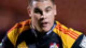 Rugby star back to the old schoolyard