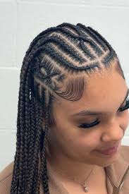 Anybody available Wednesday? Medium knotless in back with boho hair. Price  and pictures please? I tip travel stylists! 🤏🏽🤏🏽🤏🏽