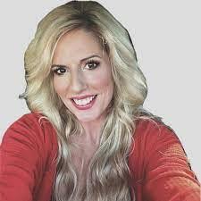 Amanda Stager's Instagram, Twitter & Facebook