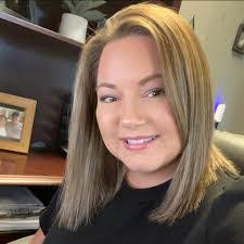 Grace Pilgrim's Instagram, Twitter & Facebook