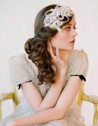 If you're after an updo, a half bun or low bun are cute, neat how can i style my long hair every day? 1920s Hairstyles For Long Hair Flappers 14 Trendiem