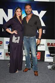 Official fan account for the very beautiful talented ileana providing you all the exclusive stuff about her. Ajay Devgan And Ileana D Cruz Promotes Raid In New Delhi Photos Filmibeat