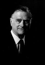 Dr. Andrew A. Gage, 101, pioneering surgeon who helped develop heart  pacemaker