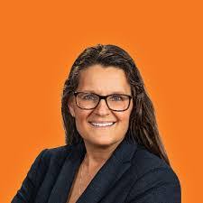 Sandra Morin's Instagram, Twitter & Facebook