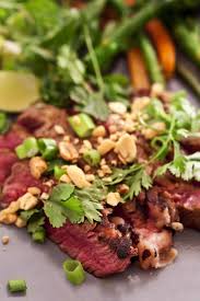 Le Tigre Qui Pleure Boeuf Grille A La Thailandaise Recette Recette Asiatique Recettes De Cuisine Recette