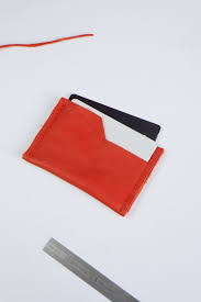 Diy Porte Cartes En Cuir Diy Couture Et Vie Durable Porte Carte Porte Carte Cuir Cuir