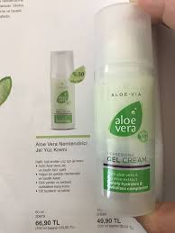 Lr Aloe Via Nemlendirici Jel Yuz Kremi Bakim Serisinin Ana Etken Maddesi Olan Saf Aloe Vera Jelinin Yenileyici Etk Shampoo Bottle Coconut Water Shampoo