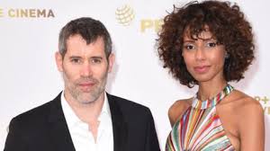 Info Voici Sonia Rolland Et Jalil Lespert Pourquoi C Est Fini Entre La Miss Et Le Realisateur Voici Les deux tourtereaux avaient fini par se comporter plus en « potes » qu'en amants.