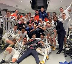 Il presidente bianconero agnelli risponde a muso duro dopo il fischio finale e nuovi attimi di tensione. Antonio Conte Shows Middle Finger To Juventus President Andrea Agnelli Fr24 News English