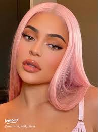 Kylie Jenner's Return to the King Kylie Era: Bubblegum Pink Hair