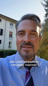 🚨 Prenota entro il 28 gennaio e risparmia sul workshop di PUBLIC SPEAKING  in INGLESE 🇬🇧!, Vuoi migliorare la tua comunicazione in inglese?,   Partecipa a 3 giorni intensivi con l’attore ed esperto ...