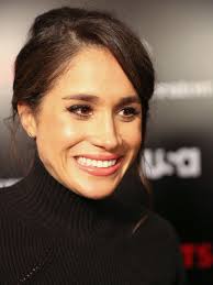 You can set meghan markle, suit, office, actress, 2018 wallpaper in windows 10 pc, android or iphone mobile or mac book. Meghan Markle Suits Season Premiere In Los Angeles Celebrity Wiki Onceleb Wiki