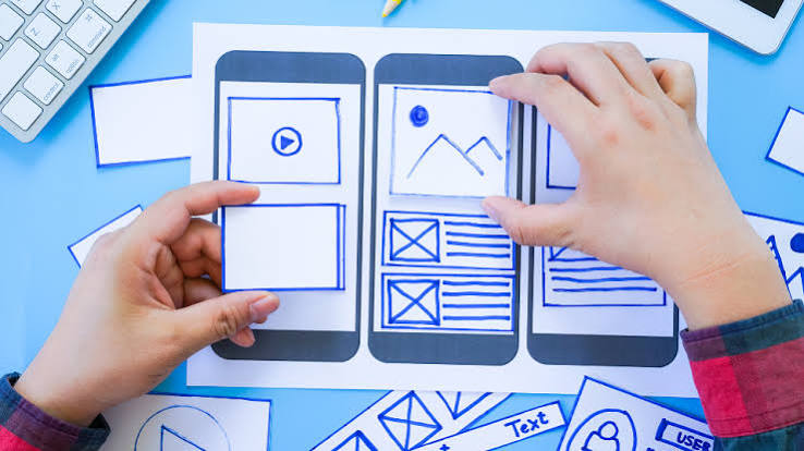 Pengujian mobile-first design pada desain website di berbagai smartphone