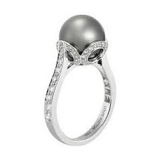 Black And White Pearl Ring With Diamonds Les Elegantes Ring Diamonds And Black Pearl Black Pearl Jewelry Black Pearl Ring Pearl Ring