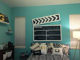 Pin By Queen Of Clean On Grace S Hollywood Themed Bedroom Hollywood Theme Bedrooms Small Room Bedroom Tween Room