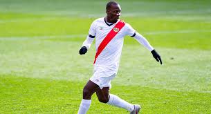 Entérese todo sobre la carrera y logros de luis advíncula en scores24.live! Luis Advincula Suspendido En Rayo Vallecano Para Enfrentar A Mirandes Por La Jornada 21 De Laliga Smartbank