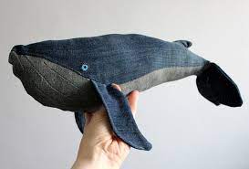 Wer sich bereits im xxxlutz onlineshop in einen unserer fertigvorhänge oder flächenvorhänge verliebt hat, kann sie in nur wenigen schritten einfach. Anleitung Fur Einen Diy Wal Aus Jeansstoff Butterflyfish